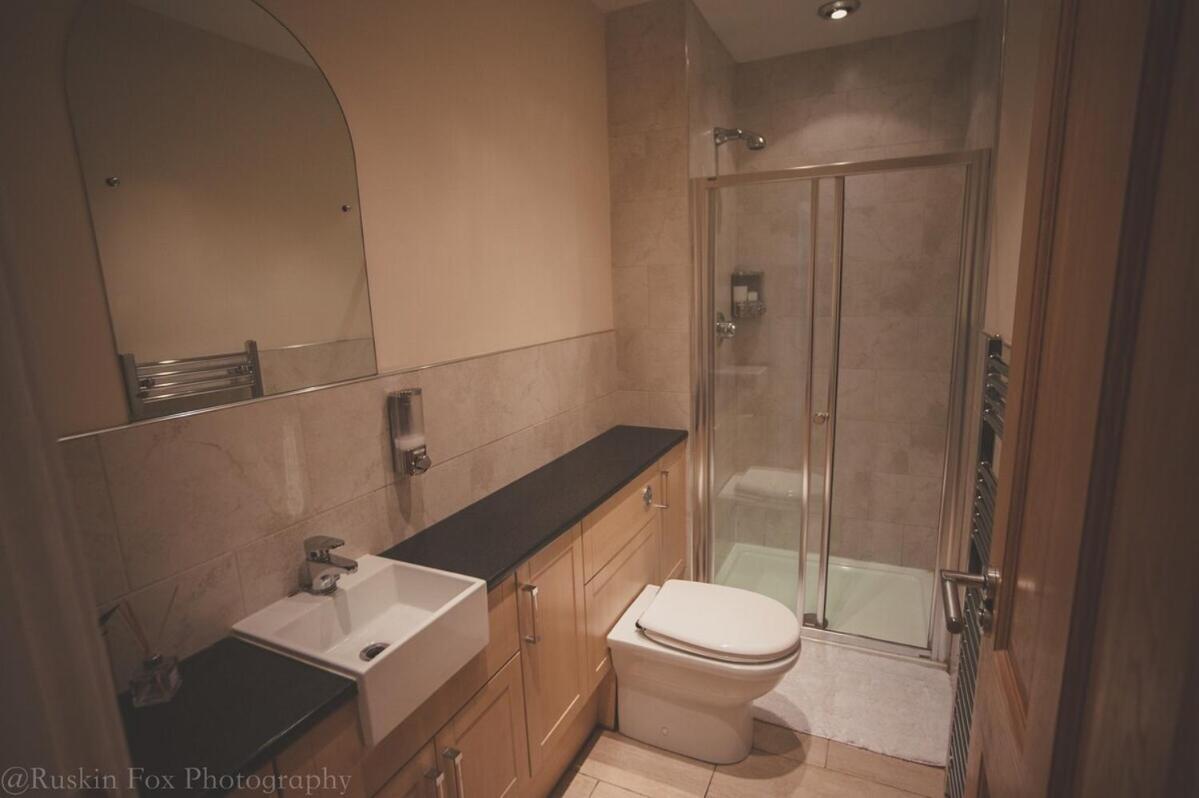 2 Bedroom, Free Parking & Netflix Near Hospitals Aberdeen Exterior photo