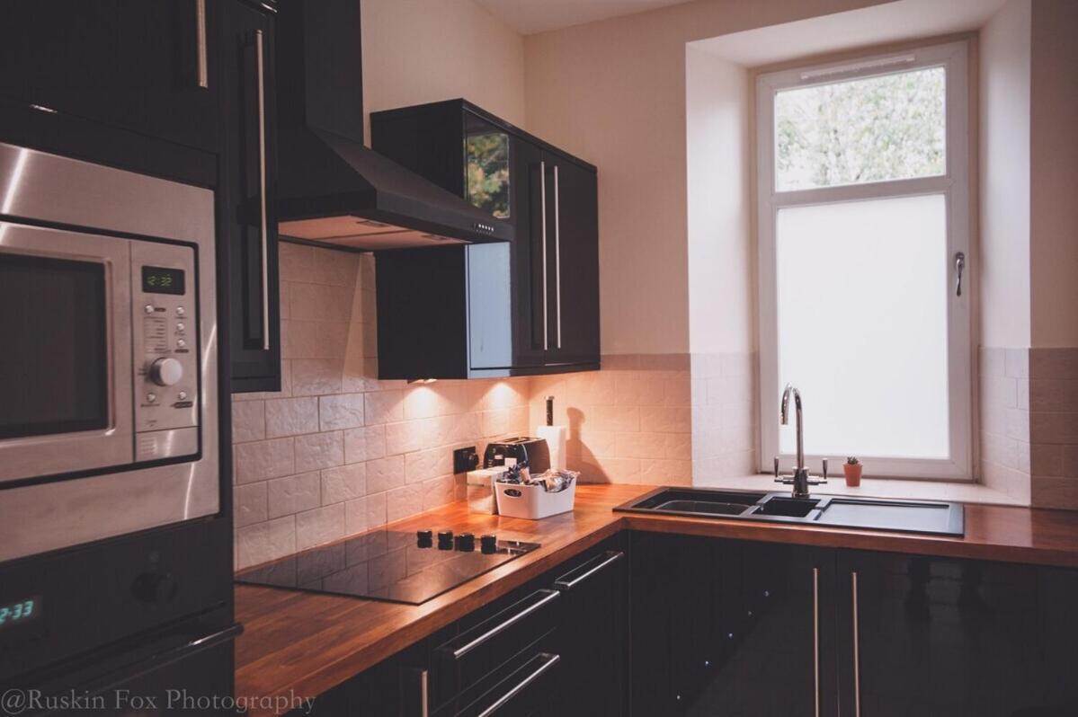 2 Bedroom, Free Parking & Netflix Near Hospitals Aberdeen Exterior photo